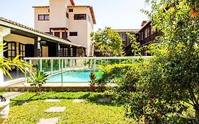 Ap Studio em condomínio fechado com piscina